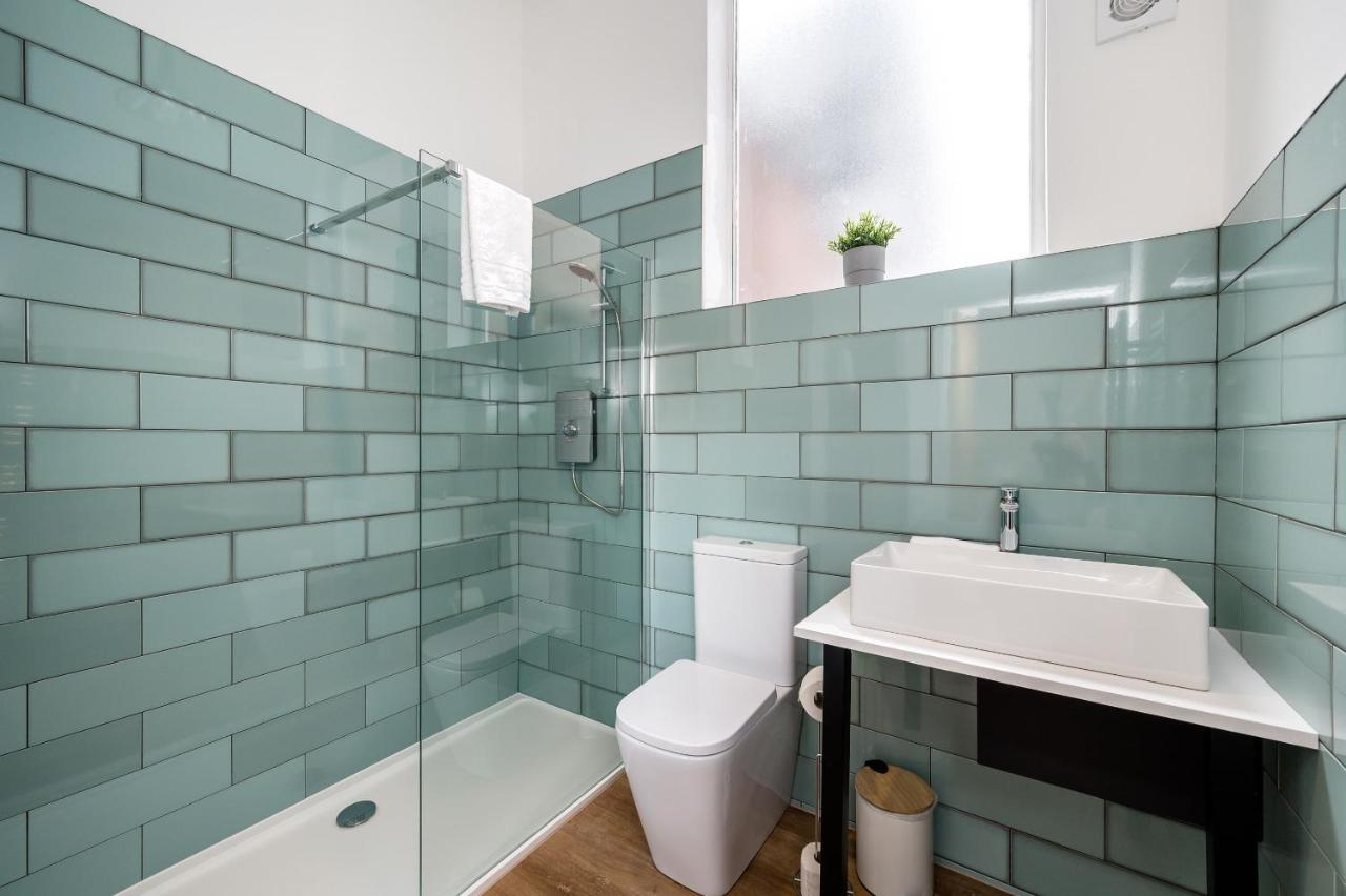 Host & Stay - Wood Street Nightlife Apartment リヴァプール エクステリア 写真
